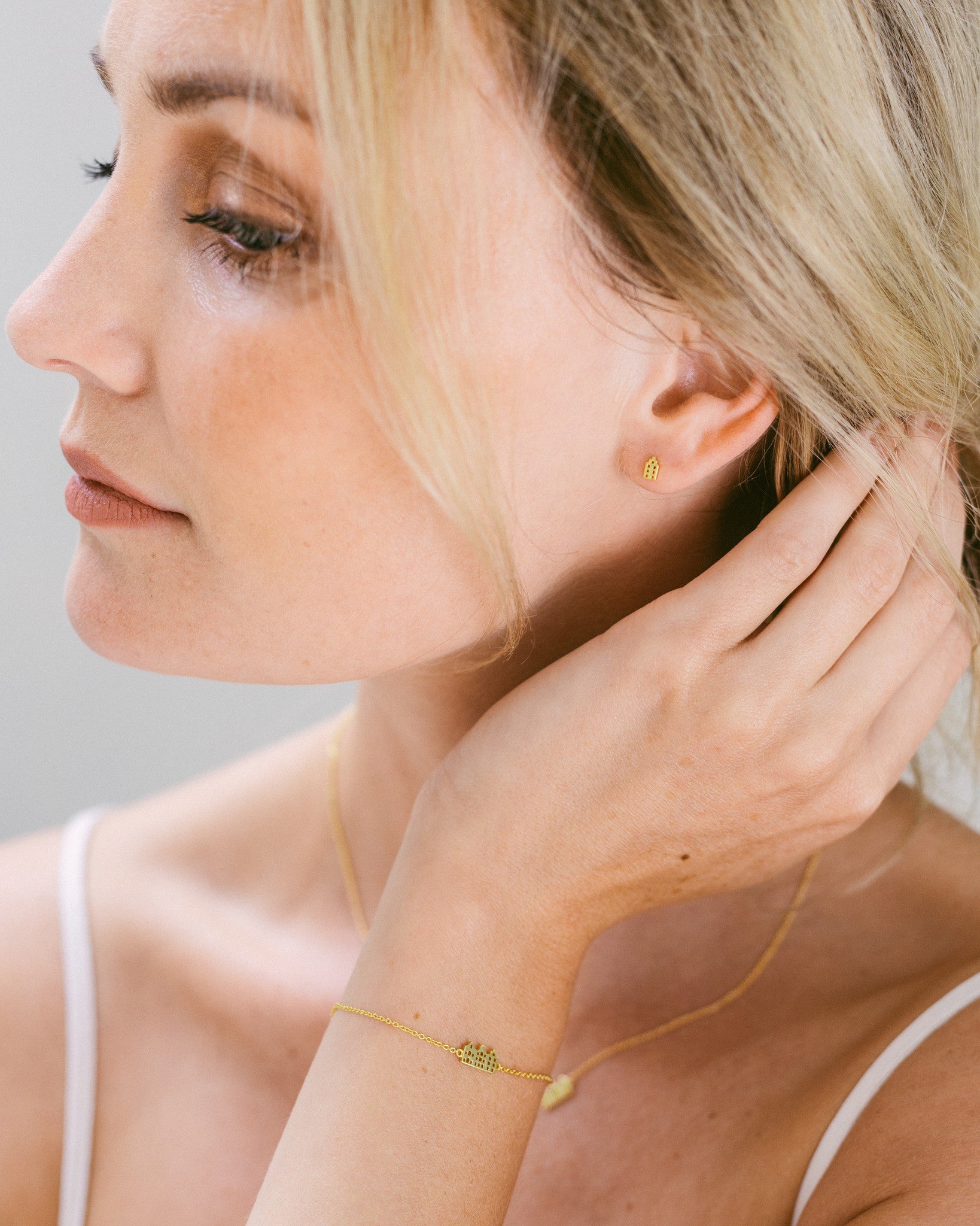 Canal bracelet, Jordaan studs