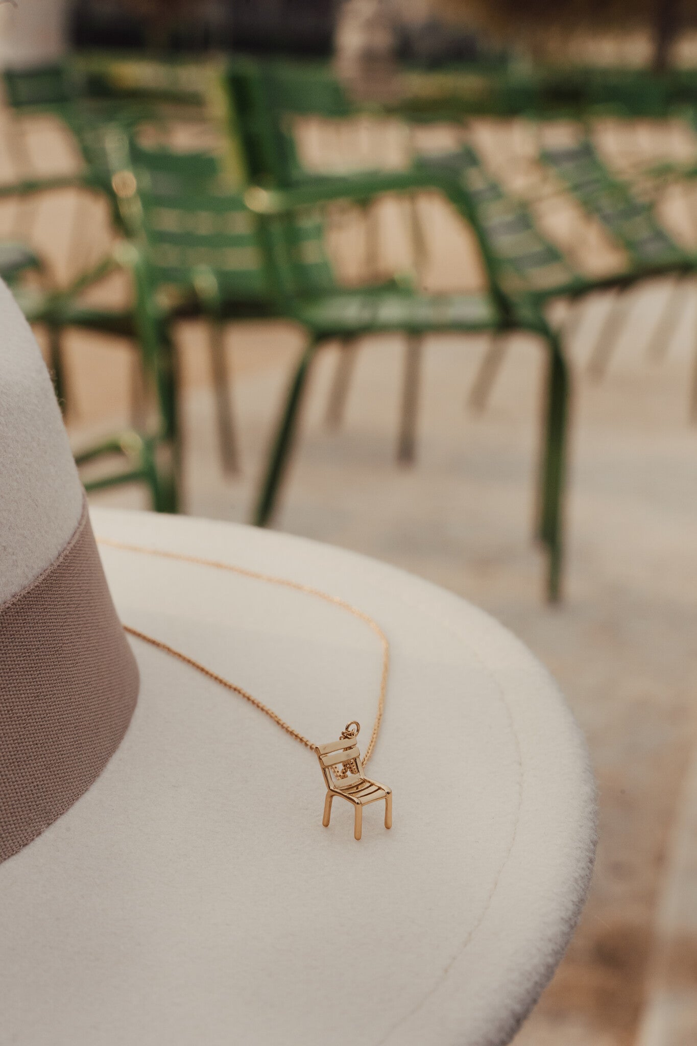 Tuileries chair necklace